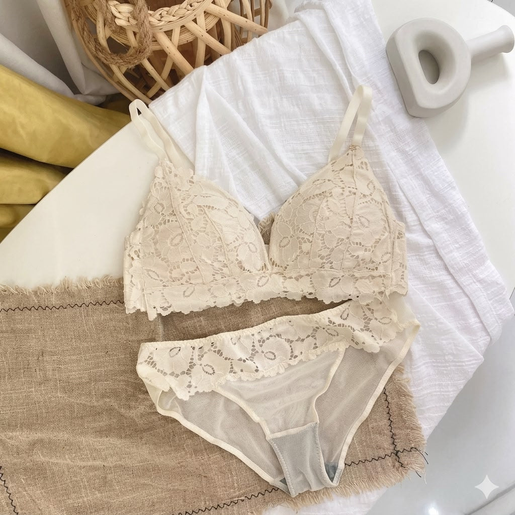 Blossom Lace Comfort: Wireless Bralette & Panty Set
