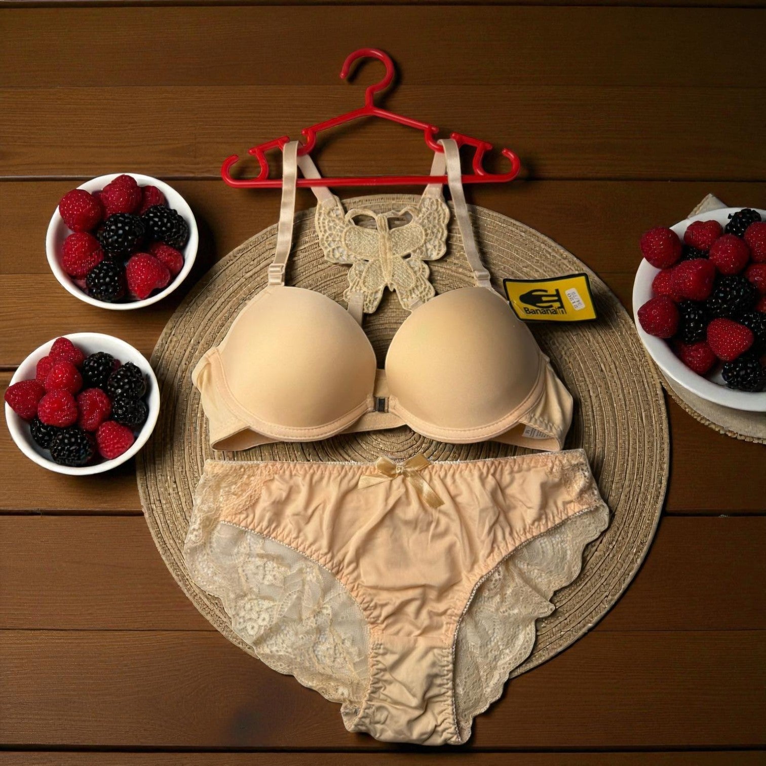Butterfly-Back Lace Lingerie Set – Luxury Comfort & Elegance